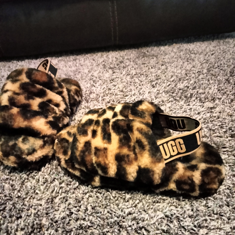 UGG Leopard Print Fluffy Slippers